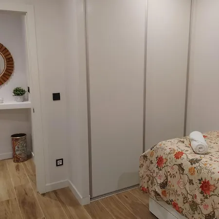 Ayuntamiento, Casco Viejo, Reformado, Completo Apartamento